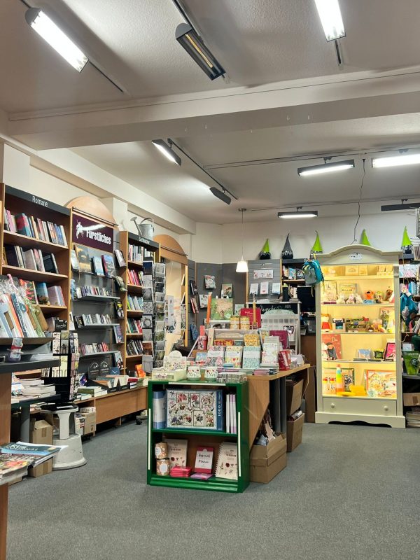 Fuerstenbuchhandlung-innen